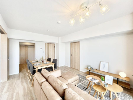 rO@Ƒ̓₩Șbŕ܂閾邢rO   