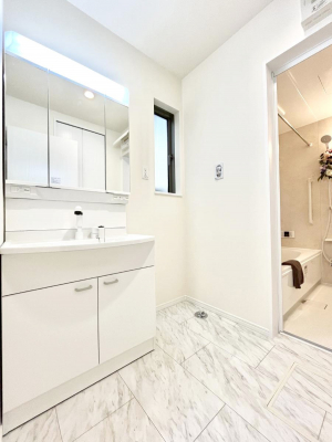 ���̑��@�������̂�����K��Ԃł��B�����̐g�x�x���C�����ǂ����g�������܂��B 