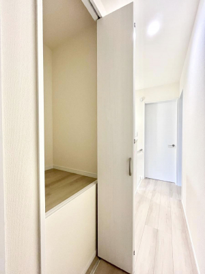 ���̑����ρ@�L�����[�B�|�������G�߂̏��������[���邱�Ƃ��ł��܂��B