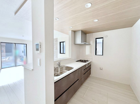 Lb`@JE^[zɊyׂB̂ƔȂ肻łˁB 