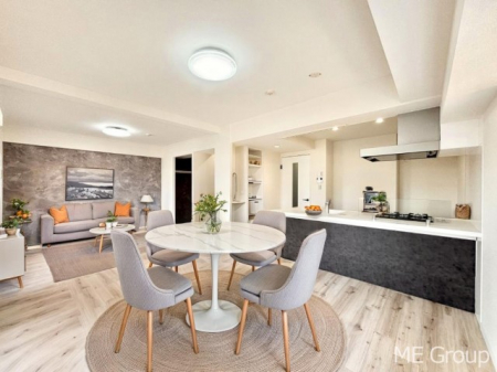 rO@͋Ĉkcj͉Ƒ݂Ȃ̉Kԁ@ƋCGł