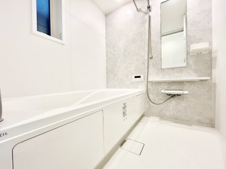 �����@����̔�������Ă���閾�邢�������̂���o�X���[��  