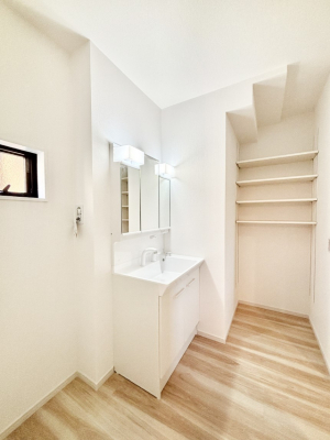 ���ʑ�E���ʏ��@���[�͂Ƌ@�\���ɗD�ꂽ���ʉ��ϑ�