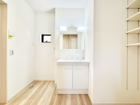 ���̑��@�������̂��郉���h���[�X�y�[�X