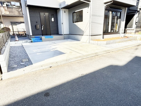 �@�����Ɍ������Ȃ����ԃX�y�[�X�B