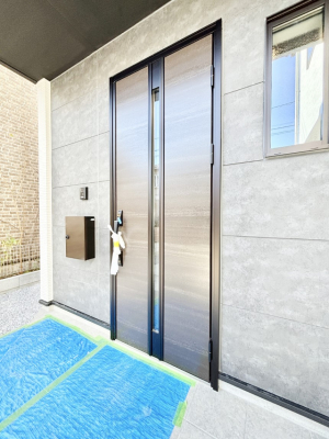 ���ց@��؂ȉƑ��A���q���o�}���錺�ցB