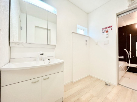 ���̑��@�L�X�Ƃ�Ƃ�̂��郉���h���[�X�y�[�X