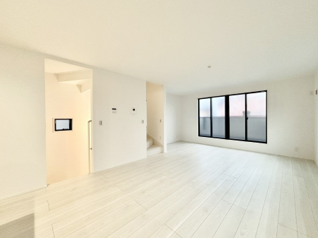 ���̑����ρ@�Ƒ������R�ƏW�܂�e���̃X�y�[�X�ɂȂ肻��