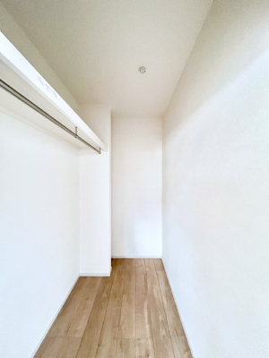 ̑@EH[NCN[[bgtŐԂLpł܂B