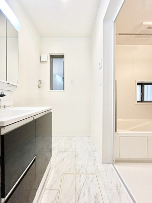 ���̑��@���������Ă���̂Ŏ��C�̑����ꏊ�ł����C���\���s���܂��B�����̐g�x�x���C�����ǂ��I