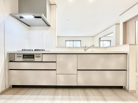 �L�b�`���@�������������I�ɁA�y�����I�V�X�e���L�b�`��