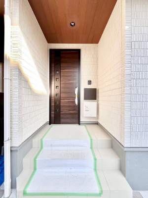 ���ց@��؂ȉƑ��A���q���o�}���錺�ցB