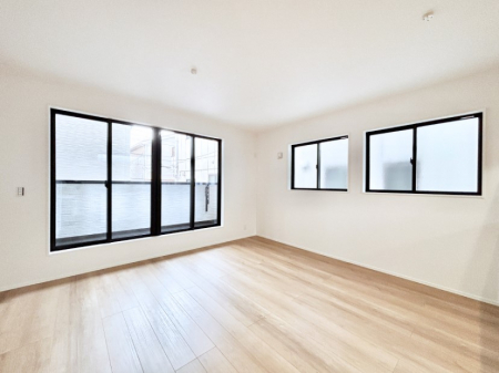 ���̑����ρ@���邢2�K���r���O�I�O����̎������V���b�g�A�E�g���ĉƑ��̃v���C�o�V�[�����܂��B