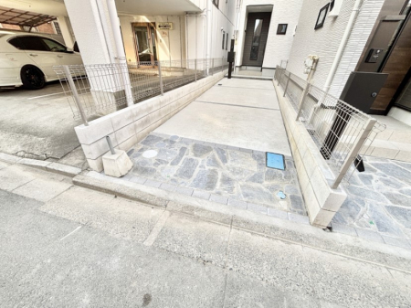 �@�����Ɍ������Ȃ����ԃX�y�[�X�B