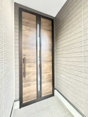 ���ց@�Z�܂��̊�����o����A���փh�A�B 