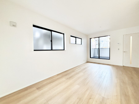 ���̑����ρ@���邢2�K���r���O�I�O����̎������V���b�g�A�E�g���ĉƑ��̃v���C�o�V�[�����܂��B