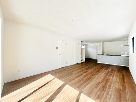 ���r���O�@23.6���̍L�X�k�c�j�͉Ƒ��݂�Ȃ̉��K��ԁI�Ƒ��̂Ȃ������������厖�ȃX�y�[�X