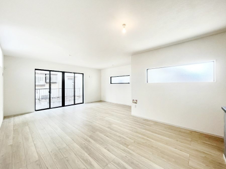 ���̑����ρ@�傫�ȑ����炽���Ղ�̗z���ƕ����������郊�r���O  