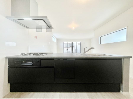 �L�b�`���@���r���O�����n����l�C�̃J�E���^�[�L�b�`���B �Ƒ��������Ȃ���Ǝ������邱�Ƃ��ł��܂��B