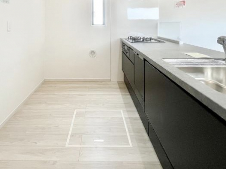 ���̑����ρ@�������[�t���I���p�i�E���p�i�̎��[�ɂ��劈��B