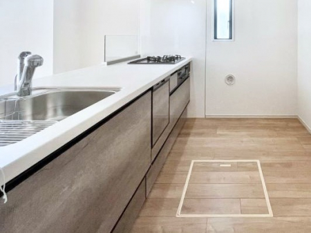 ���̑����ρ@�r���Z���T�[�R����