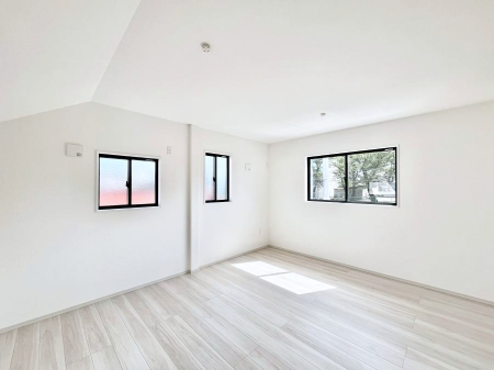 �Q���@�g���₷���`�Ńx�b�g��Ƌ�̒u�����ɂ����邱�Ƃ�����܂���B 