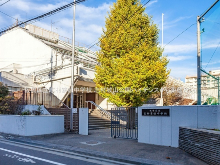 ���ӊ��@���w�Z 720m ���旧�u����l���w�Z