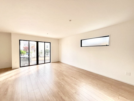 ���̑����ρ@�傫�ȑ����炽���Ղ�̗z���ƕ����������郊�r���O  