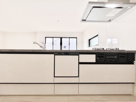 �L�b�`���@�������������I�ɁA�y�����I�V�X�e���L�b�`��