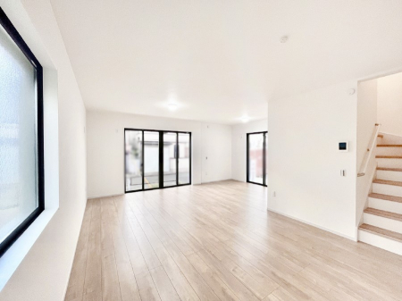 rO@ǂɂĂƑ̂ȂR~jP[VrO