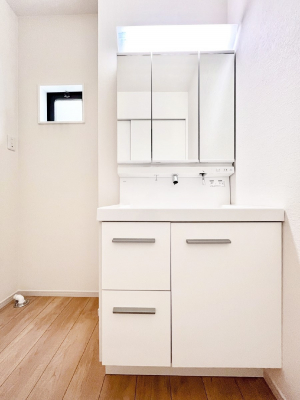 ʑEʏ@X^COɕ֗ȎOʋA~[LrlbgōׂXbL