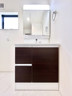 ���ʑ�E���ʏ��@�傫�����₷���O�ʋ��Ő�����������ʑ�́A�g�����Ȃ݃`�F�b�N�┧�̂������ɂ������߂ł��B 