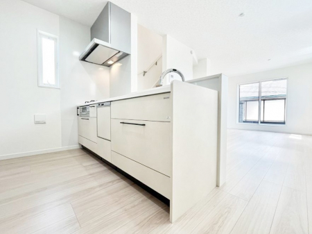 �L�b�`���@���������Ȃ��炲�Ƒ��Ƃ̉�b���y���߂�ΖʃJ�E���^�[�L�b�`��