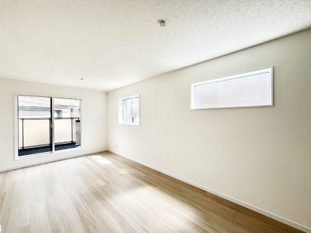 ���r���O�@�傫�ȑ����炽���Ղ�̗z���ƕ����������郊�r���O