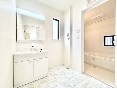 ���̑��@�������̂�����K��Ԃł��B�����̐g�x�x���C�����ǂ����g�������܂��B 