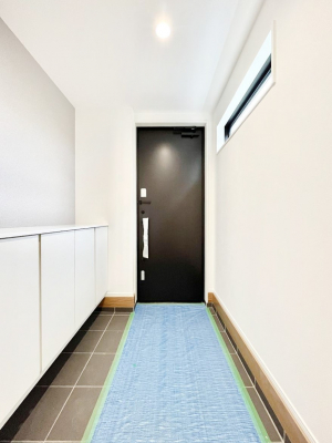 ց@ʔ͂Ƒ̎ʐ^G߂̃CeAŏIƂĉoł܂