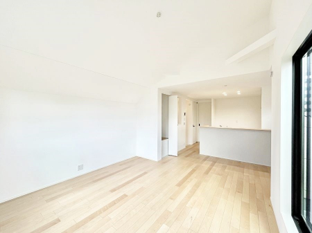 ���̑����ρ@�����u�������܁v�u��������v�Ƒ��Ƃ̃R�~���j�P�[�V�������[�܂郊�r���O�C���K�i������܂��B 