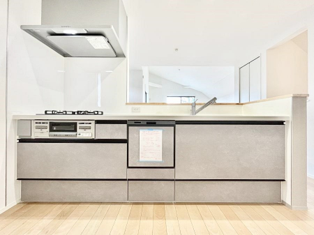 �L�b�`���@�������������I�ɁA�y�����I�V�X�e���L�b�`��