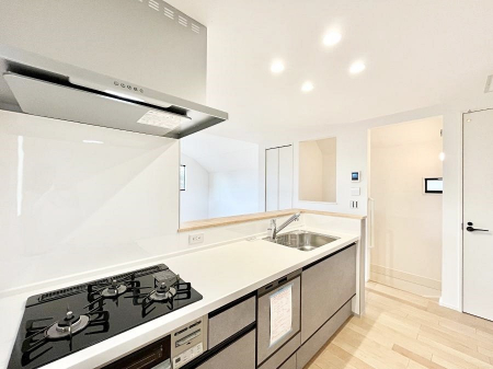 �L�b�`���@���������Ȃ��炲�Ƒ��Ƃ̉�b���y���߂�ΖʃJ�E���^�[�L�b�`��