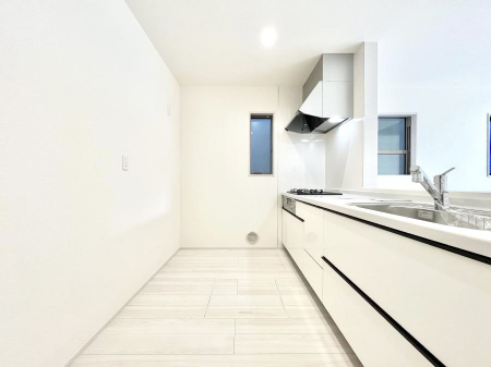 �L�b�`���@��Ƃ肠��L�b�`���ł͂��Ƒ��Ɗy�������������ł��܂��B