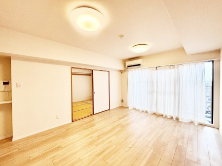 ̑ρ@אڂ̘aJ΂ɍLXԂ