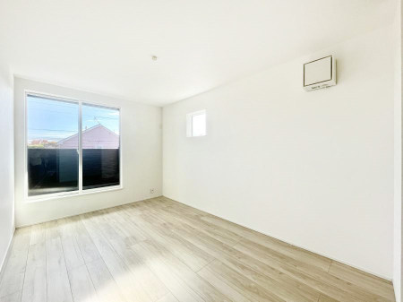 ���̑����ρ@�o���R�j�[���J�������v���X���Ă����m��  