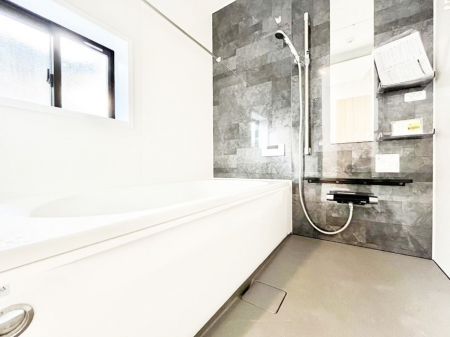 �����@����̔�������Ă���閾�邢�������̂���o�X���[��