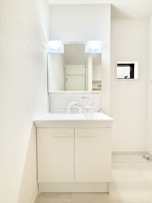 ���ʑ�E���ʏ��@���[�͂Ƌ@�\���ɗD�ꂽ���ʉ��ϑ�  