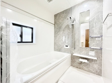 �����@����̔�������Ă���閾�邢�������̂���o�X���[��