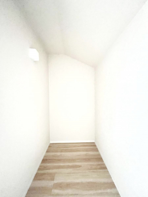 ̑@EH[NCN[[bgtŐԂLpł܂B