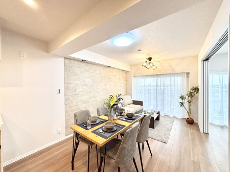 ���r���O�@�傫�ȑ����炽���Ղ�̗z���ƕ����������郊�r���O  