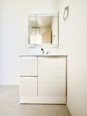 ���ʑ�E���ʏ��@���[�͂Ƌ@�\���ɗD�ꂽ���ʉ��ϑ�@