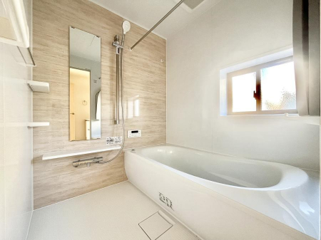 �����@����̔�������Ă���閾�邢�������̂���o�X���[���@