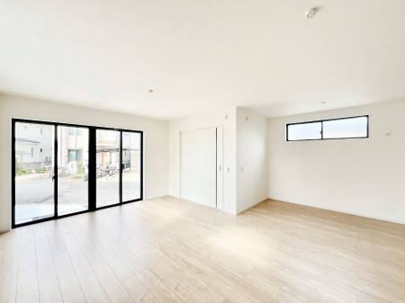 ���̑����ρ@�Ƒ������R�ƏW�܂�e���̃X�y�[�X�ɂȂ肻���@